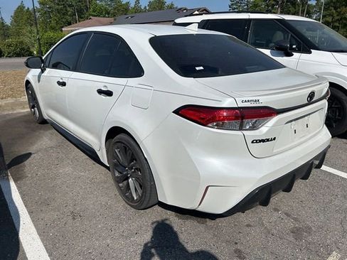 Used 2023 Toyota Corolla SE FWD image 6