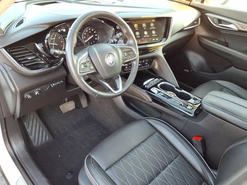 Certified 2022 Buick Envision Avenir w/ Technology Package II AWD/4WD image 3