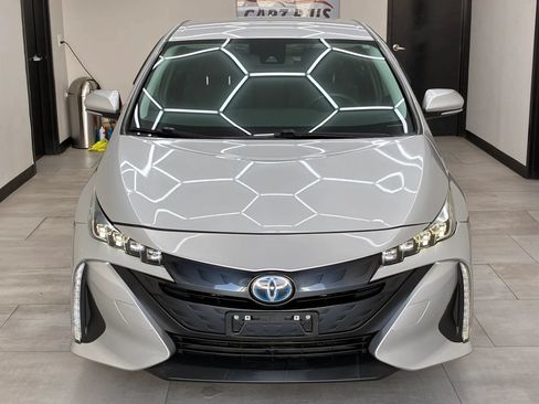 Used 2018 Toyota Prius Prime Plus w/ Carpet Mat Package FWD image 15