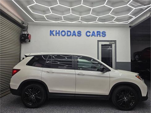 Used 2019 Honda Passport Sport image 5