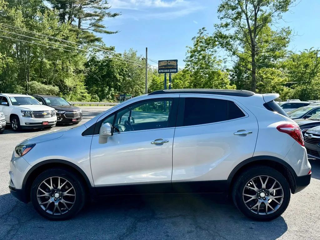 Used 2019 Buick Encore Sport Touring AWD/4WD image 5
