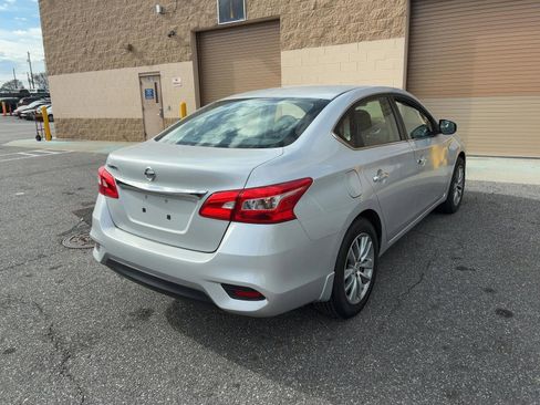 Used 2017 Nissan Sentra S image 4