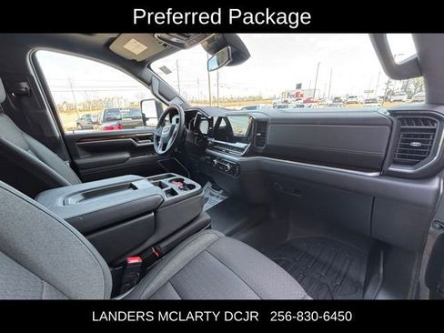 Used 2025 GMC Sierra 2500 SLE w/ SLE Value Package; image 9