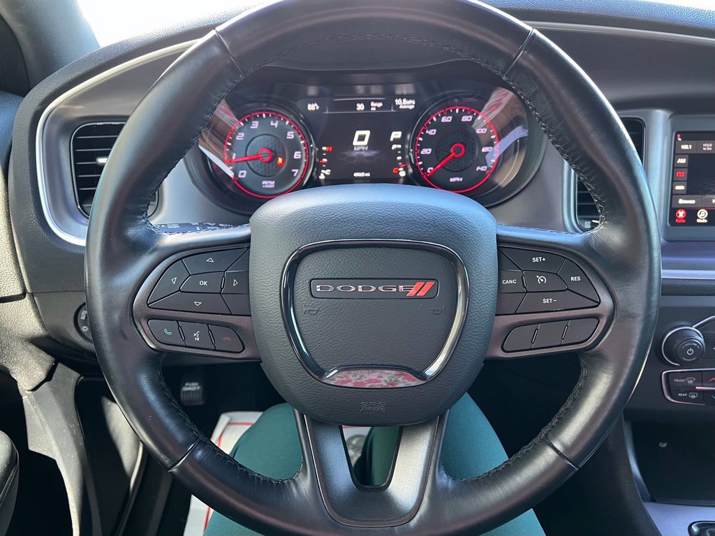 Used 2020 Dodge Charger SXT w/ Blacktop Package RWD image 15