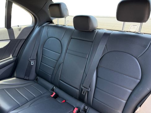 Used 2019 Mercedes-Benz C 300 Sedan image 13