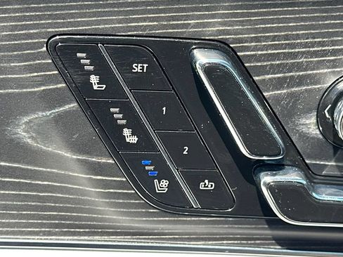 Certified 2024 Cadillac Lyriq Luxury RWD image 32