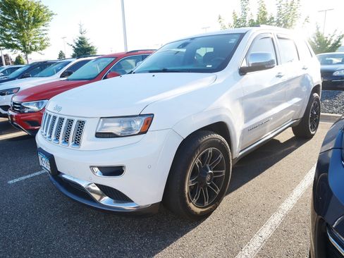 Used 2014 Jeep Grand Cherokee Summit AWD/4WD image 3