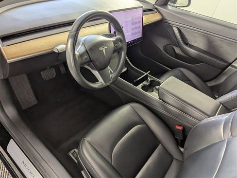 Used 2018 Tesla Model 3 Long Range image 11