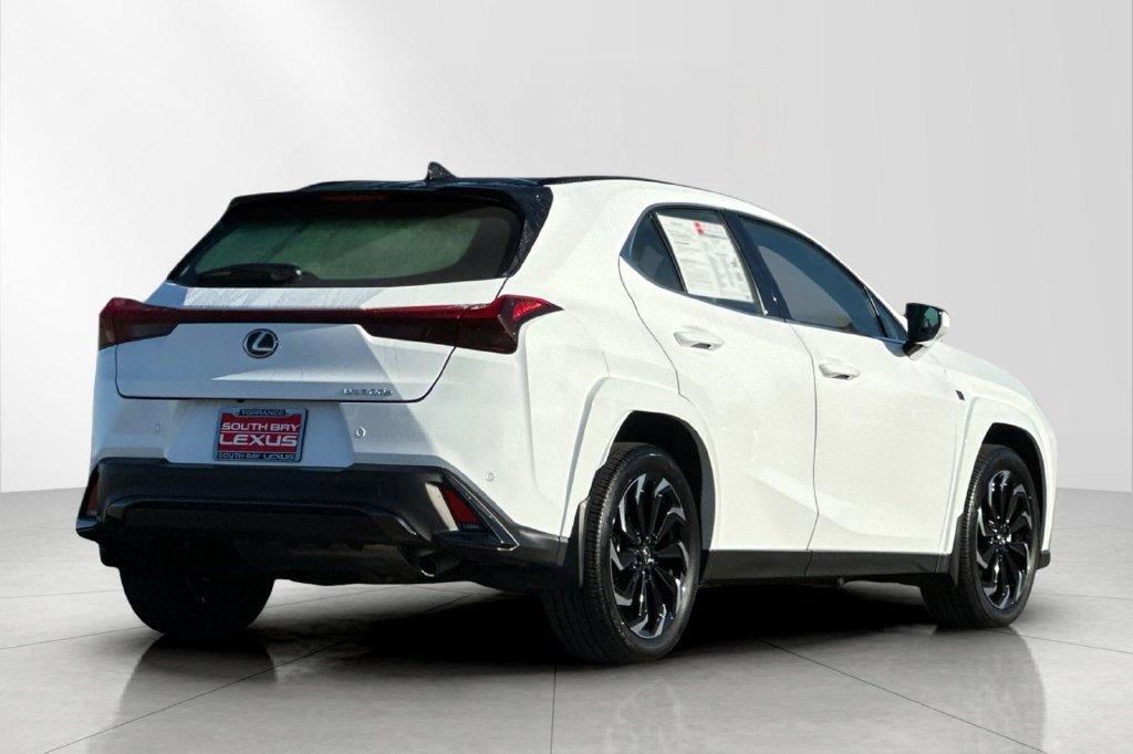 Used 2025 Lexus UX 300h FWD w/ Cold Area Package image 6