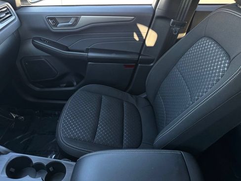 Certified 2024 Ford Escape Active AWD/4WD image 28