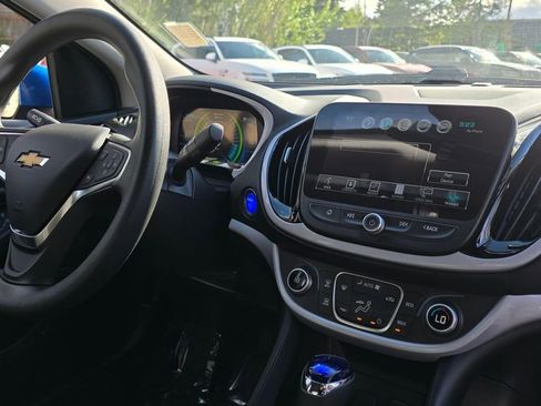 Used 2018 Chevrolet Volt LT image 11