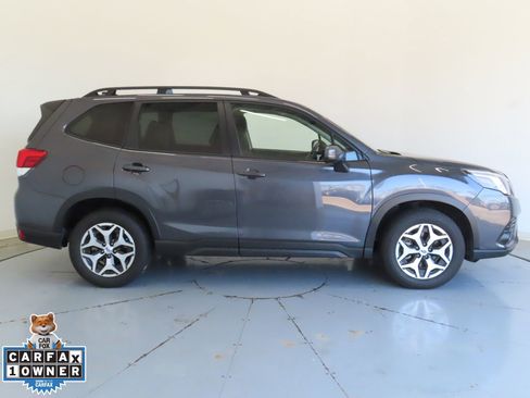 Certified 2024 Subaru Forester Premium image 2