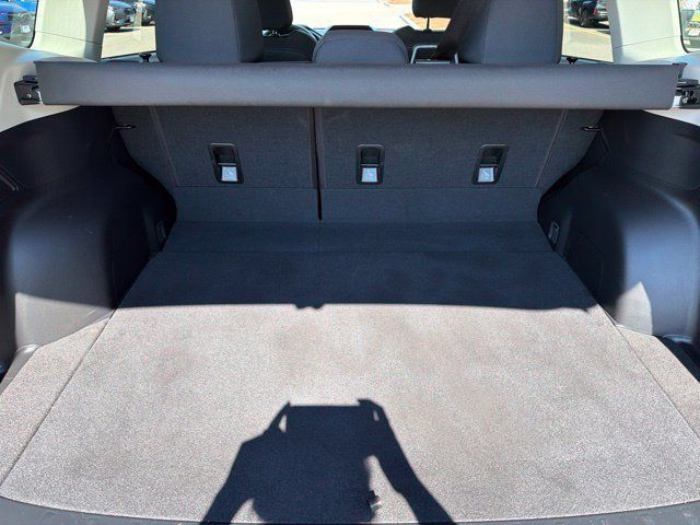 Used 2024 Subaru Forester Premium AWD/4WD image 9