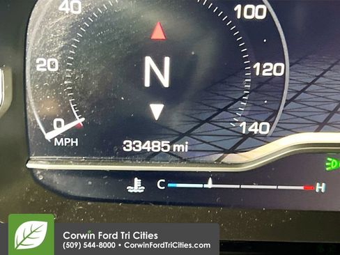 Used 2024 GMC Yukon Denali Ultimate AWD/4WD image 2