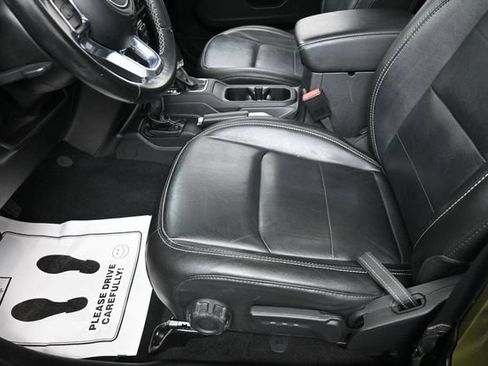 Used 2021 Jeep Wrangler Unlimited Sahara w/ Uconnect 4C Nav & Sound Group AWD/4WD image 15