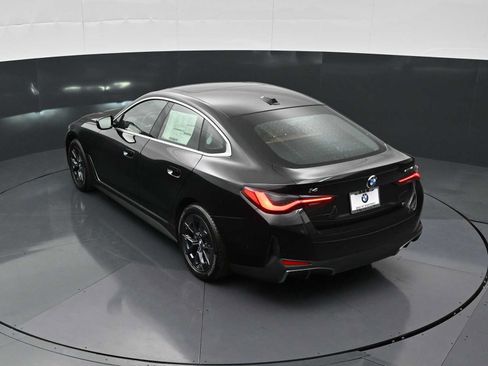 New 2026 BMW i4 eDrive40 w/ Premium Package RWD image 23