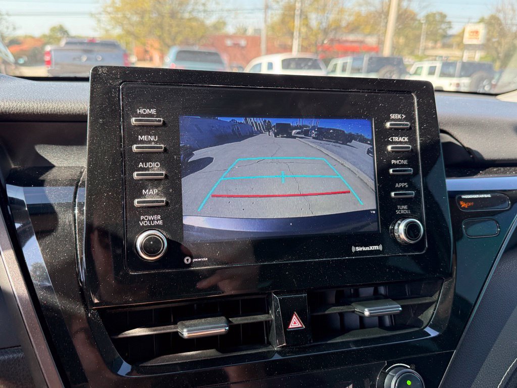 Used 2021 Toyota Camry SE FWD image 20