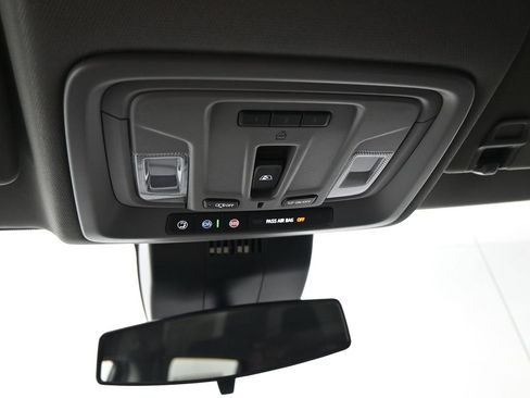 New 2026 GMC Sierra 1500 SLE w/ Preferred Package image 17