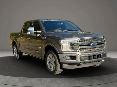 Used 2018 Ford F150 King Ranch w/ Equipment Group 601A Luxury AWD/4WD image 3