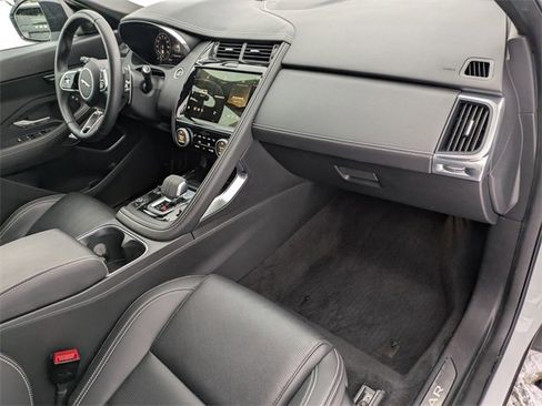 Certified 2024 Jaguar E-PACE R-Dynamic SE image 19