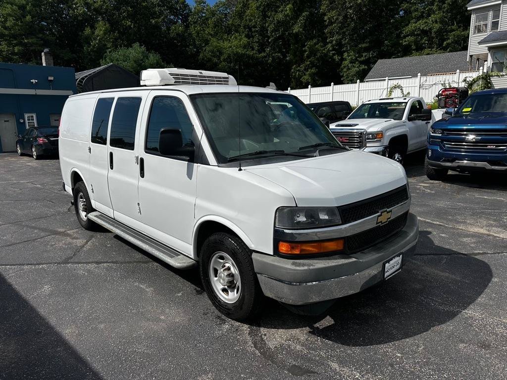 Used 2020 Chevrolet Express 2500 w/ Driver Convenience Package RWD image 6