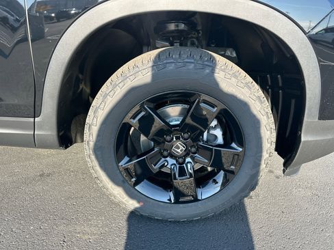 New 2026 Honda Ridgeline Black Edition image 10