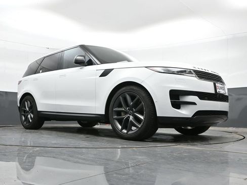 Used 2024 Land Rover Range Rover Sport SE AWD/4WD image 43