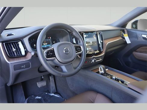 New 2025 Volvo XC60 B5 Plus w/ Climate Package image 16