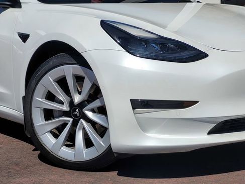 Used 2022 Tesla Model 3 Long Range image 4