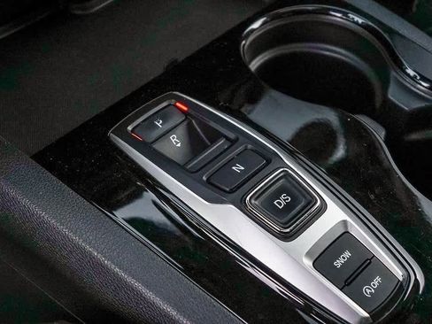 Used 2017 Honda Pilot Touring image 22