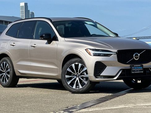 Certified 2025 Volvo XC60 B5 Core w/ Protection Package Premier image 1