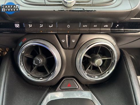 Used 2018 Chevrolet Camaro LT w/ Technology Package image 30