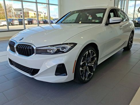 Certified 2025 BMW 330i xDrive Sedan w/ Premium Package image 3