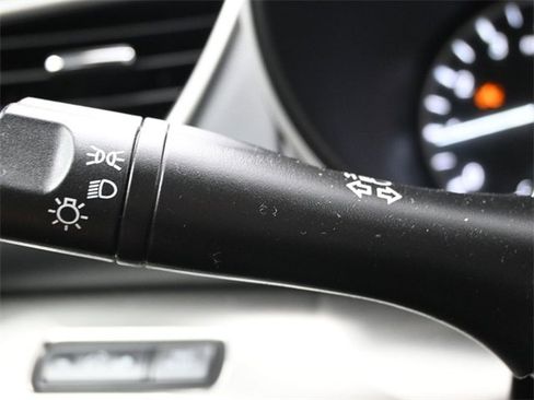 Used 2023 Nissan Maxima SV w/ Floor Mat Group image 28