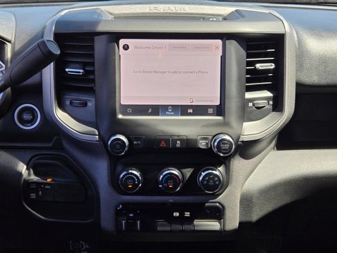 Used 2024 RAM 2500 Tradesman w/ Chrome Appearance Group AWD/4WD image 12