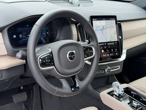Certified 2026 Volvo XC90 T8 Ultra w/ Lounge Package AWD/4WD image 25