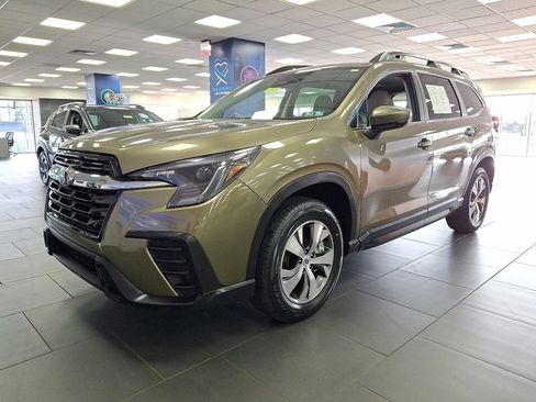 Certified 2025 Subaru Ascent Premium AWD/4WD image 6