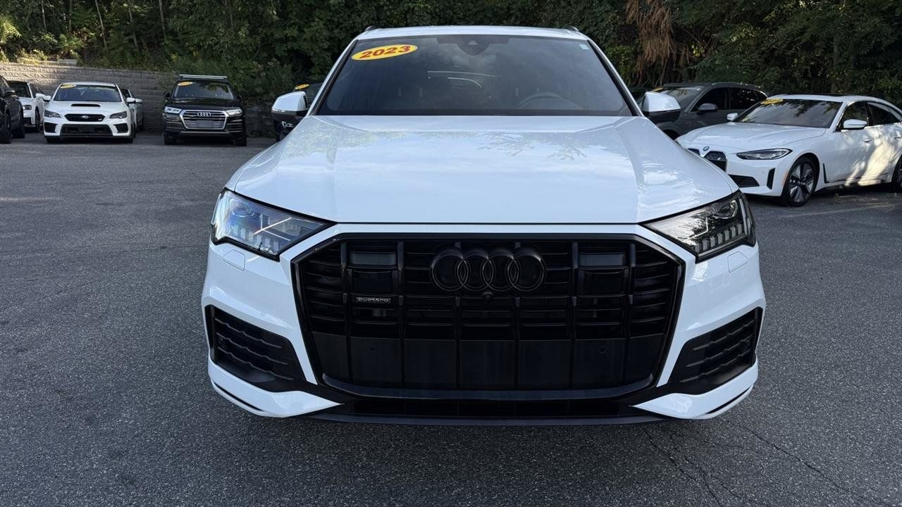 Used 2023 Audi Q7 2.0T Premium Plus w/ Premium Plus Package AWD/4WD image 23