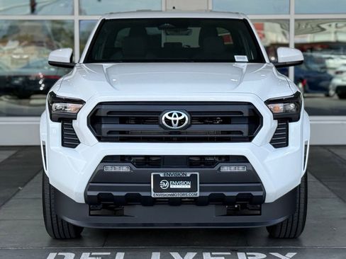 New 2026 Toyota Tacoma SR5 AWD/4WD image 4