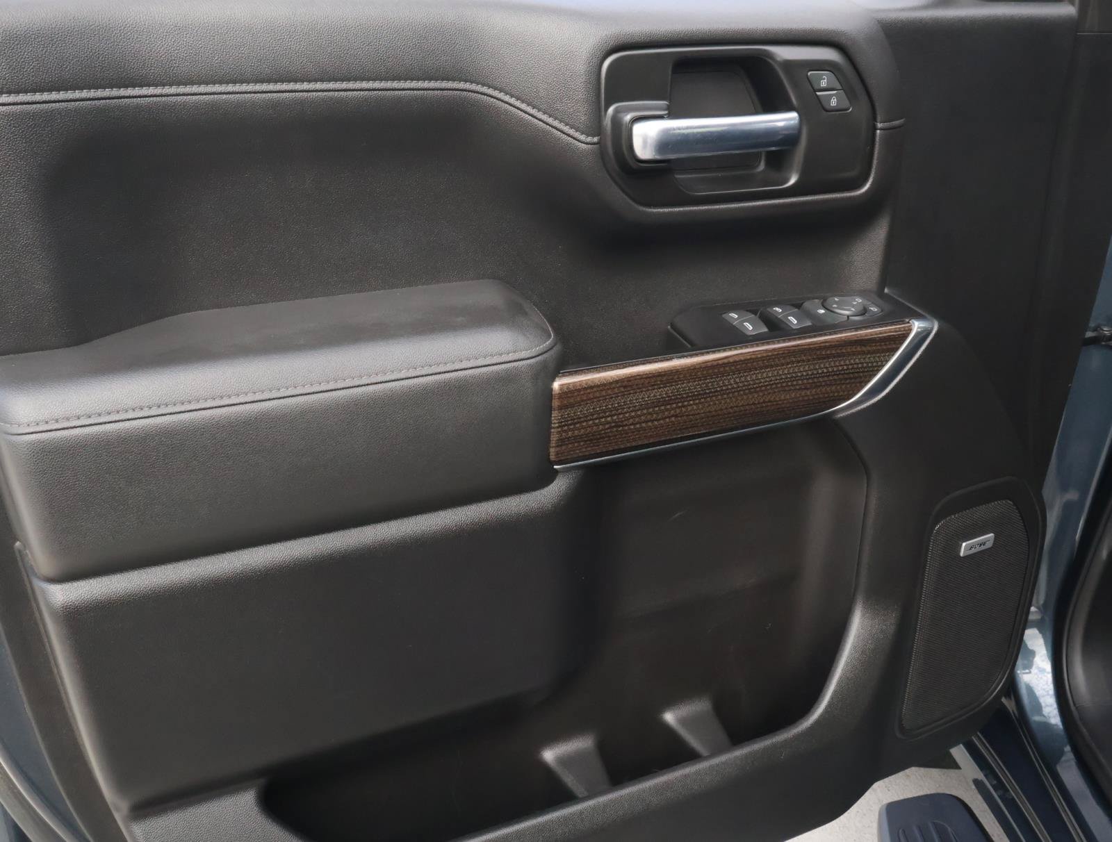 Used 2020 Chevrolet Silverado 1500 RST w/ Texas Edition RWD image 16