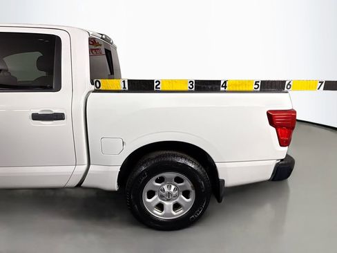 Used 2017 Nissan Titan S image 26
