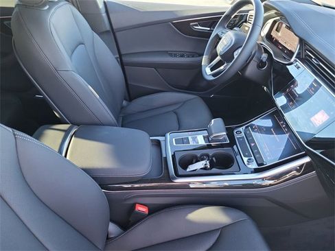 New 2025 Audi Q8 Premium Plus image 17