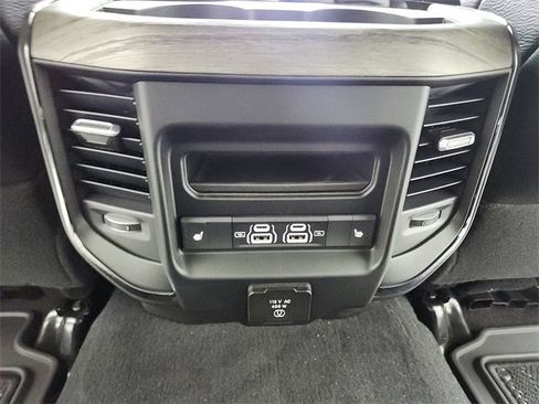 New 2025 RAM 2500 Limited image 36