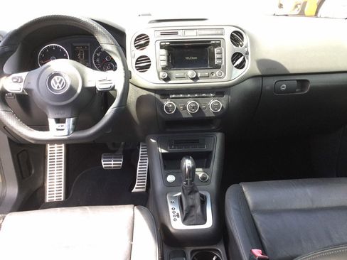 Used 2014 Volkswagen Tiguan SEL AWD/4WD image 18