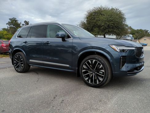 New 2026 Volvo XC90 T8 Ultra image 2