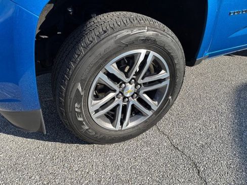 Used 2022 Chevrolet Colorado W/T w/ Custom Special Edition image 7