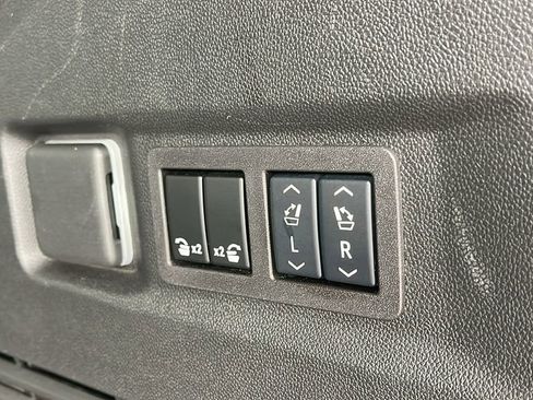 Used 2024 Chevrolet Tahoe RST w/ Luxury Package image 29