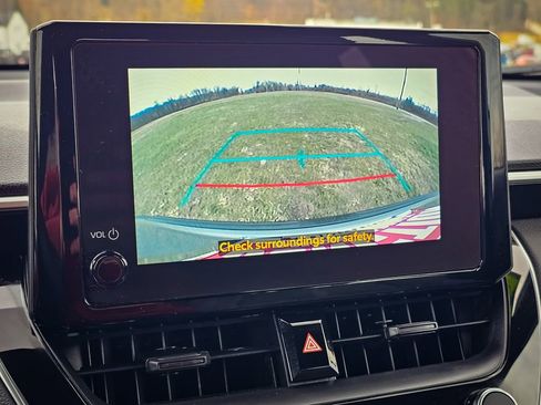 Used 2024 Toyota Corolla Cross AWD Hybrid image 21