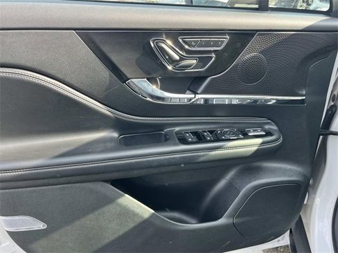 Used 2023 Lincoln Corsair AWD w/ Equipment Group 101A image 25