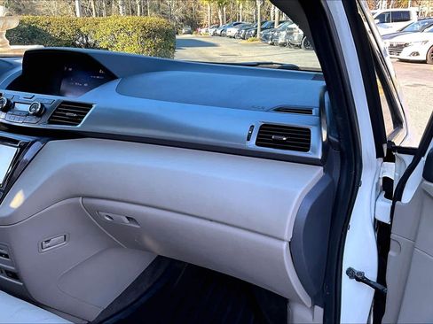 Used 2017 Honda Odyssey Touring image 18